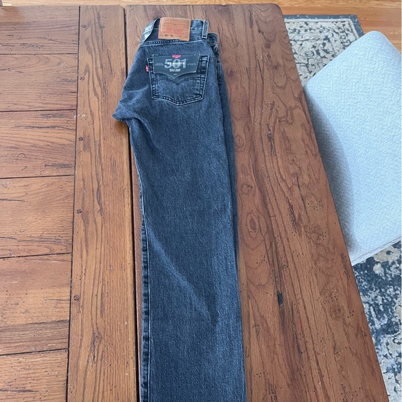 Levi's 90s fit jeans !! NWT - Picture 4 of 13
